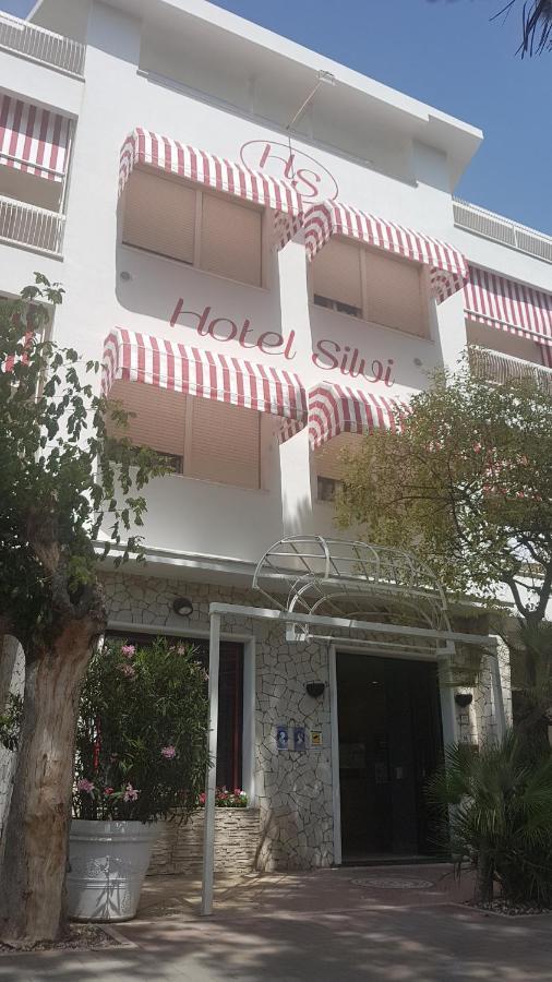 Hotel Silvi سيلفي مارينا المظهر الخارجي الصورة