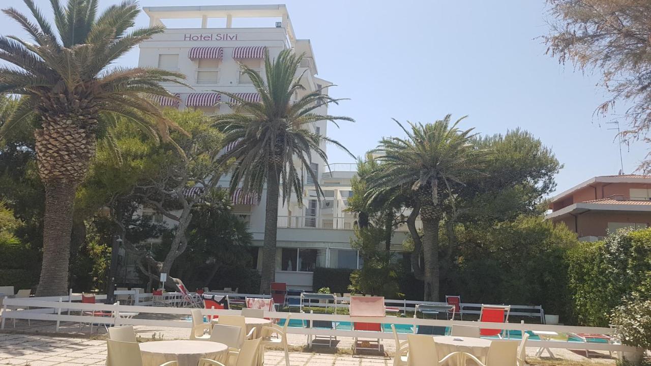 Hotel Silvi سيلفي مارينا المظهر الخارجي الصورة