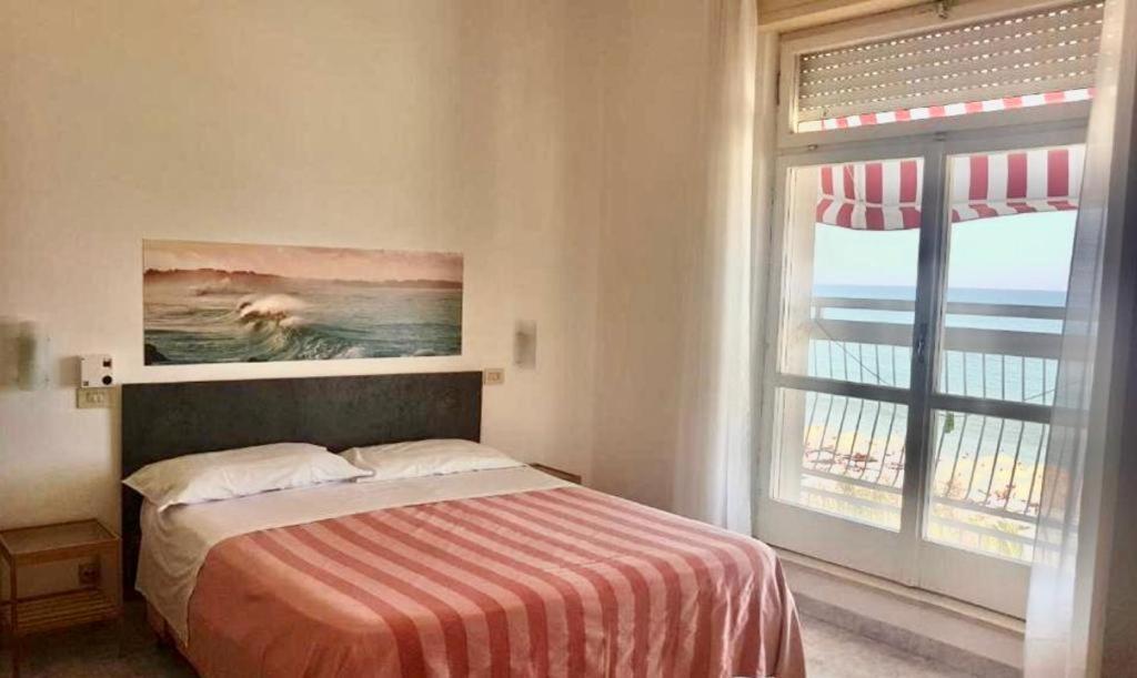 Hotel Silvi سيلفي مارينا المظهر الخارجي الصورة