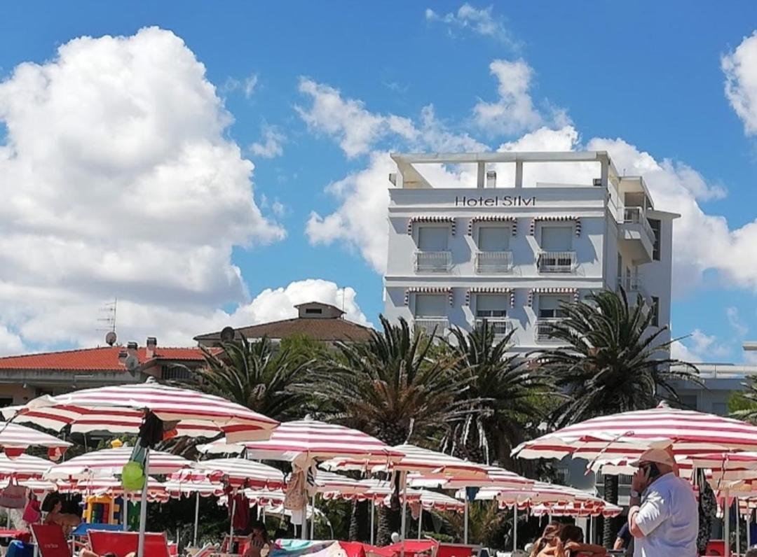 Hotel Silvi سيلفي مارينا المظهر الخارجي الصورة