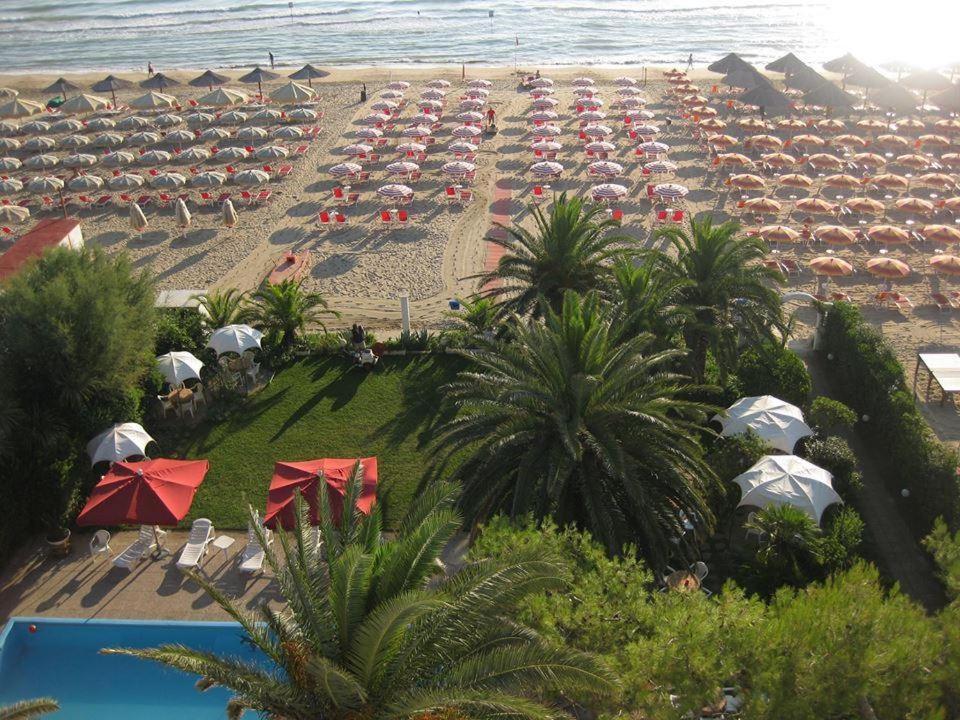 Hotel Silvi سيلفي مارينا المظهر الخارجي الصورة
